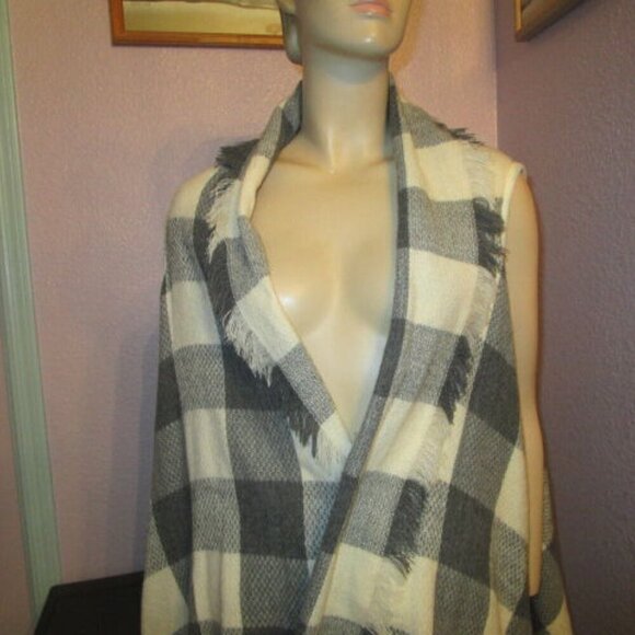 Shyanne SHILOH Sweater CARDIGAN Shawl WRAP Duster VEST Fringe SLEEVELESS Long OS - Picture 3 of 9